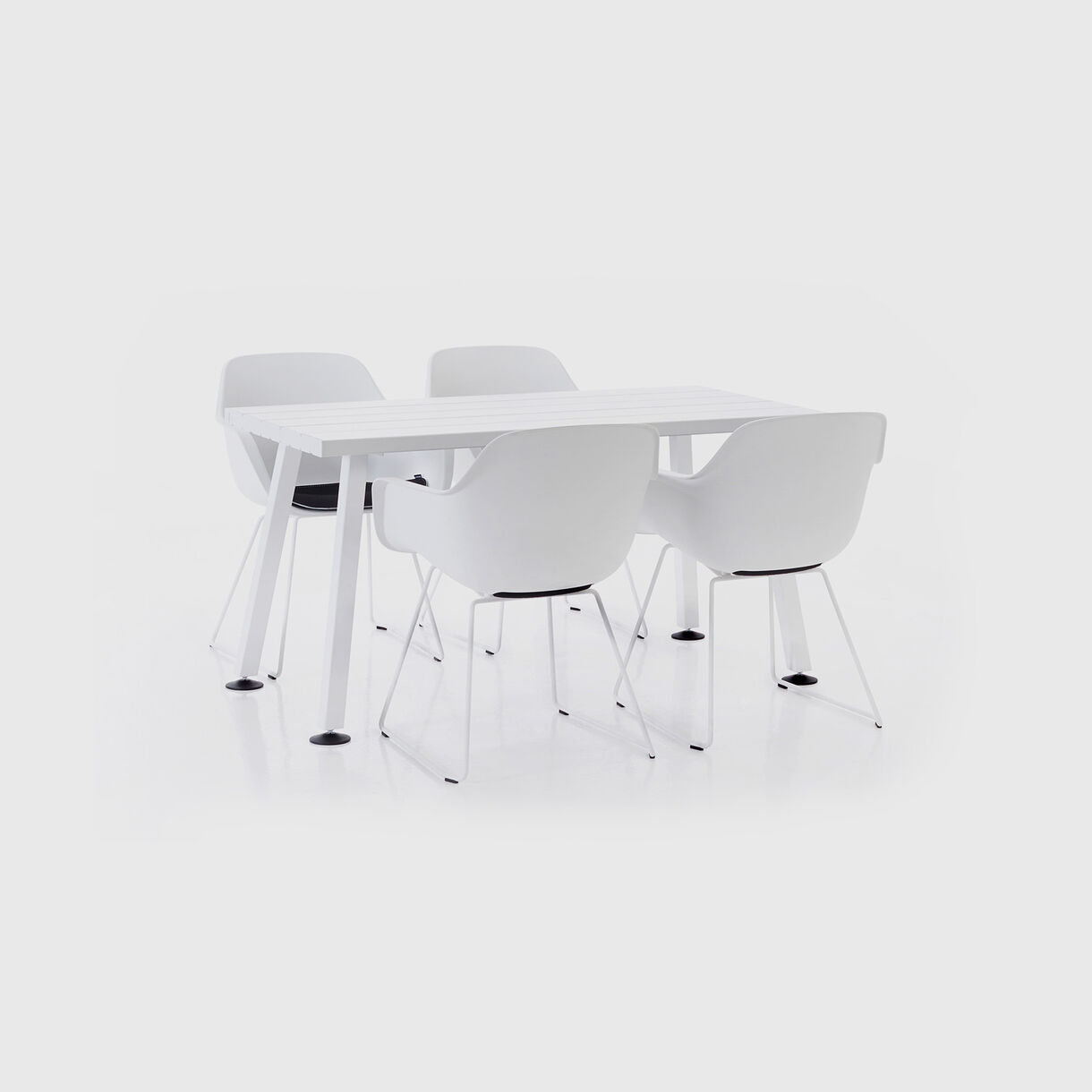 Marina Table & Captains Chairs
