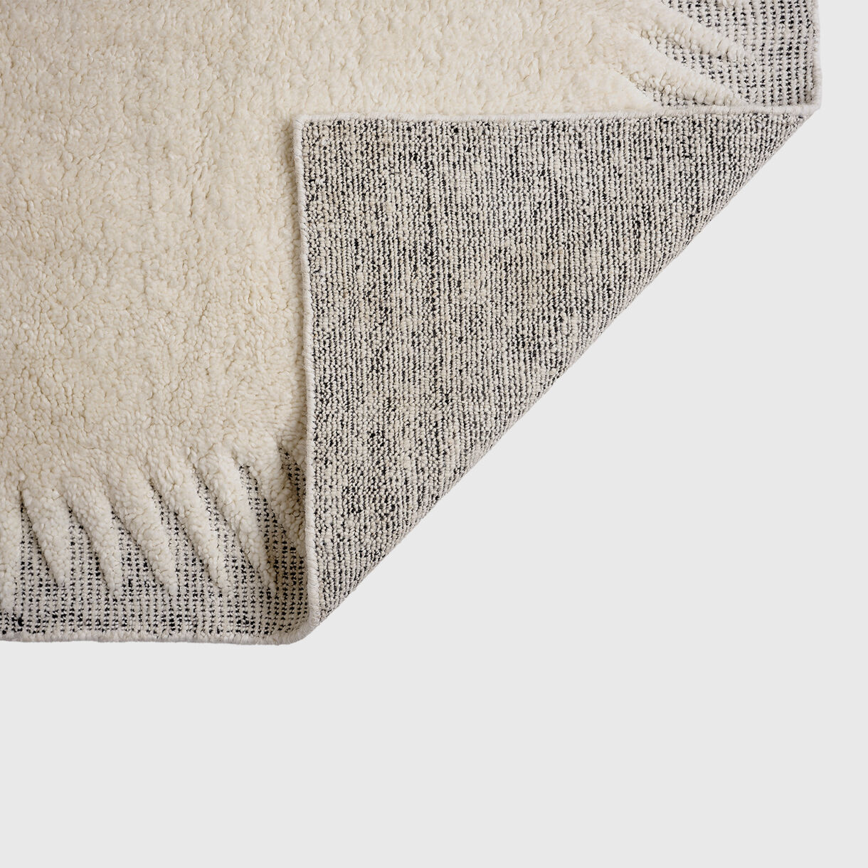 Edgy Rug, White