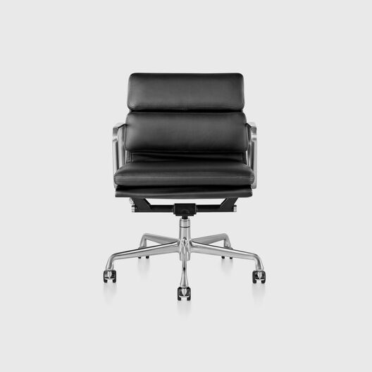 Eames&reg; Soft Pad Management Chair