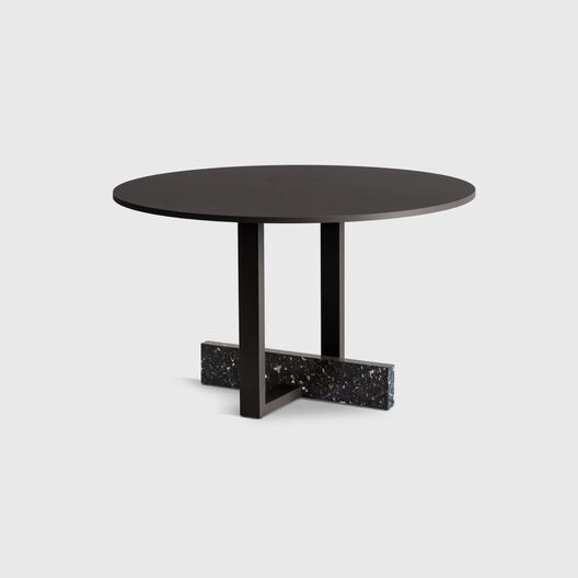 Pied-a-Terre Fixed Table