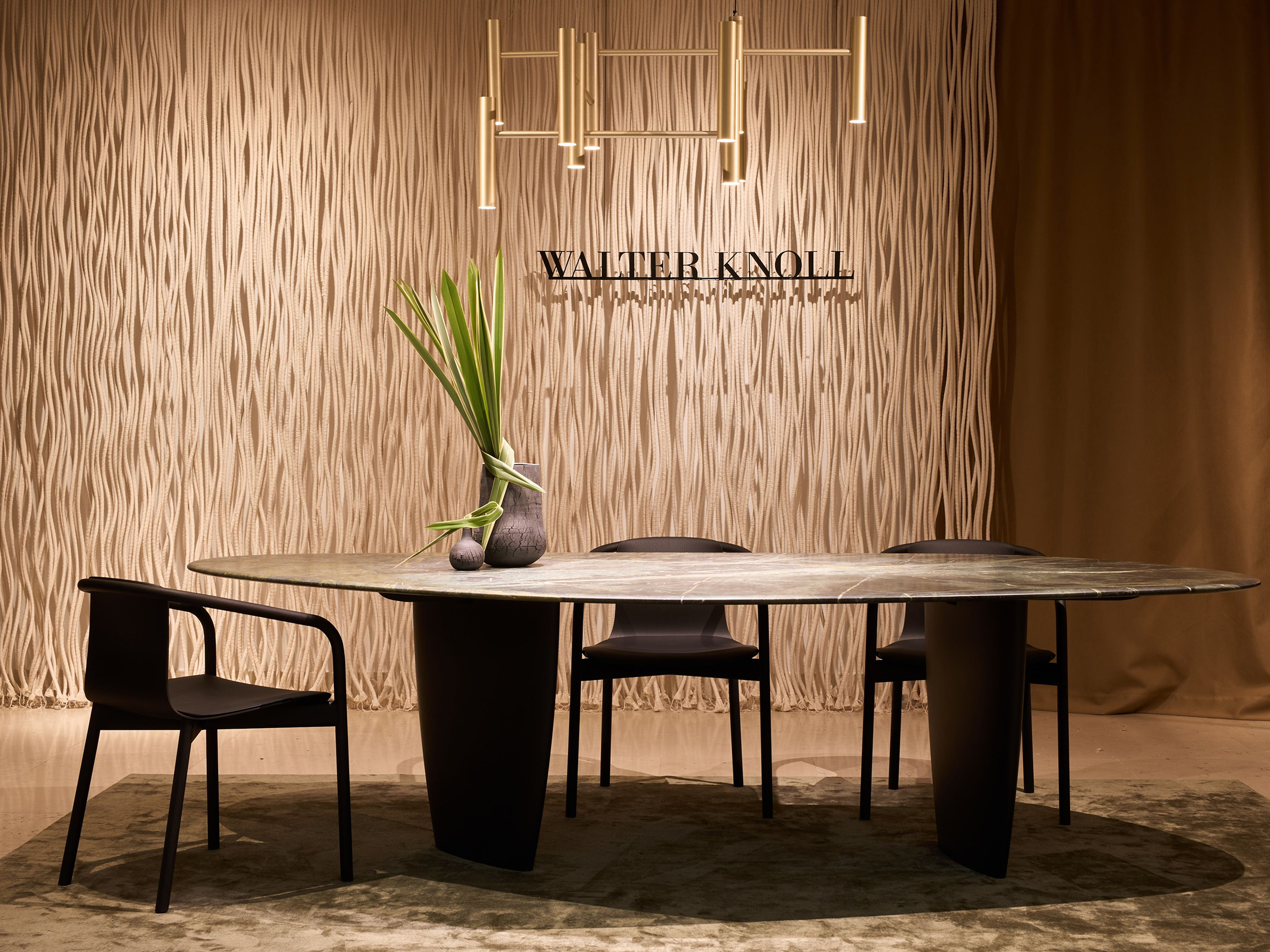 Amorin Table by Walter Knoll