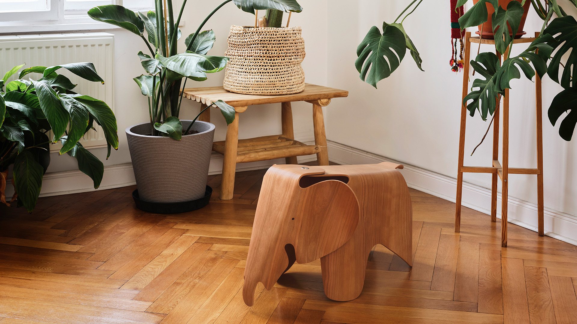 Eames Elephant