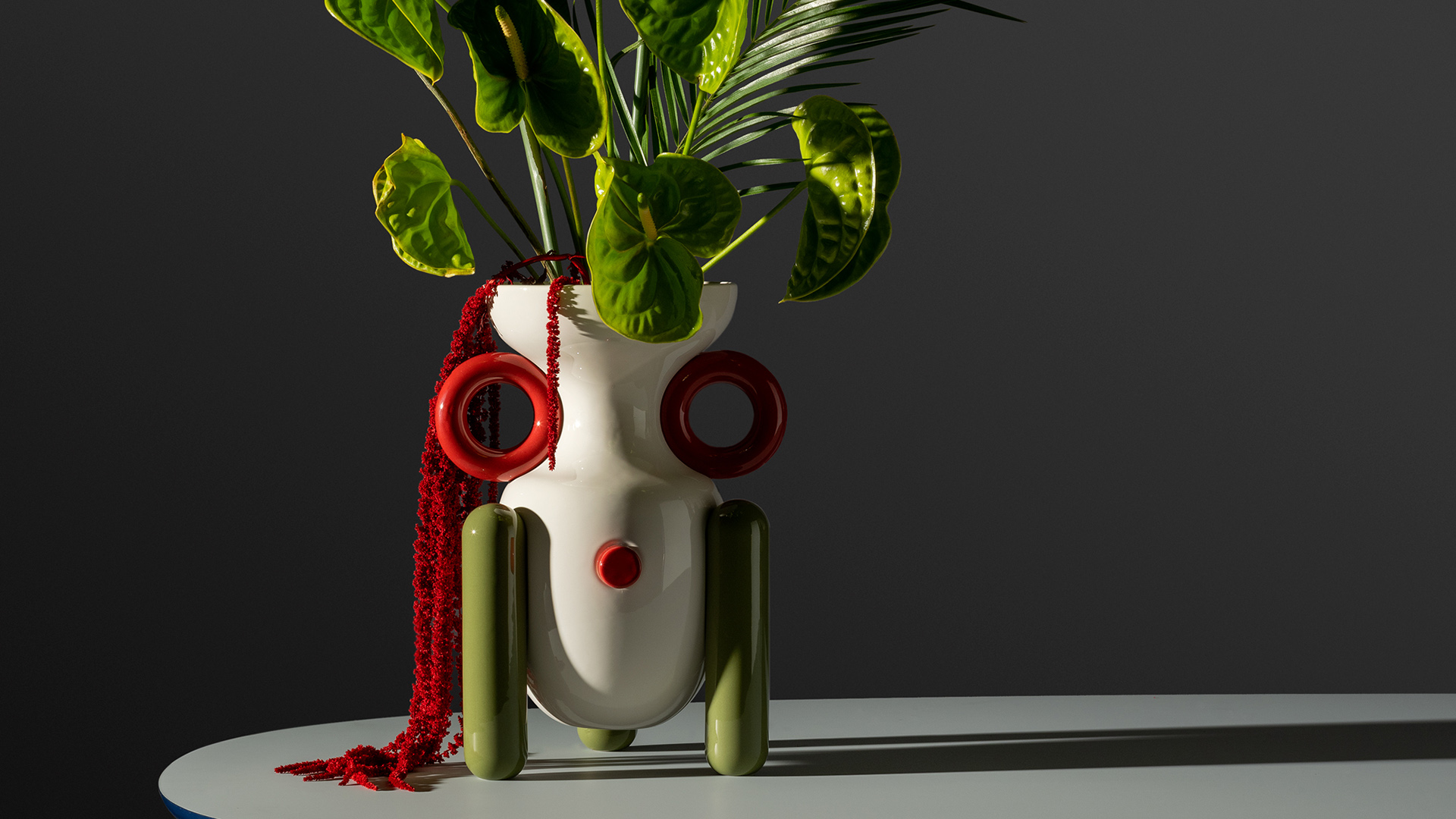 Explorer Vases