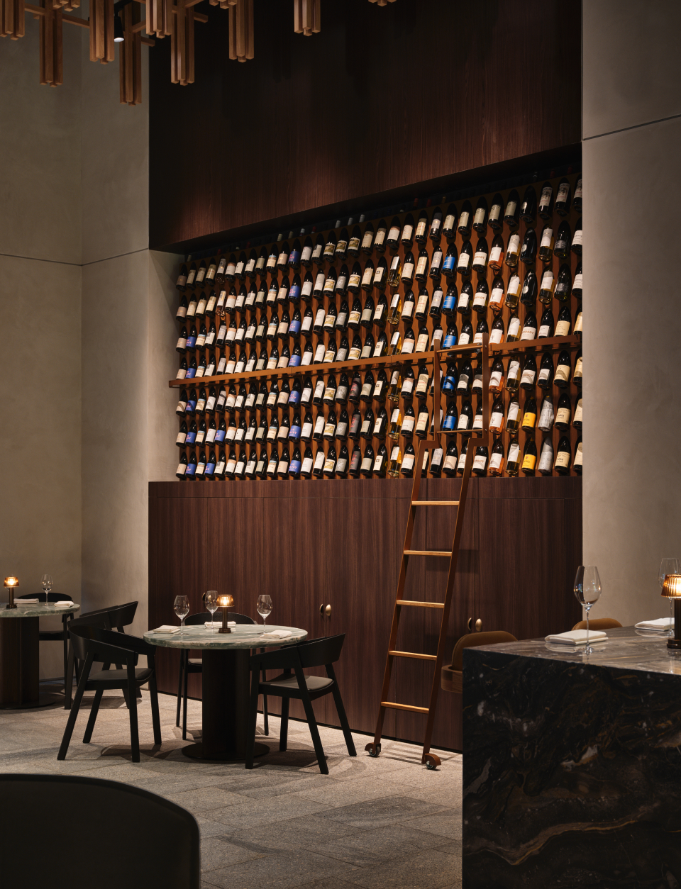 Bistro Ebony