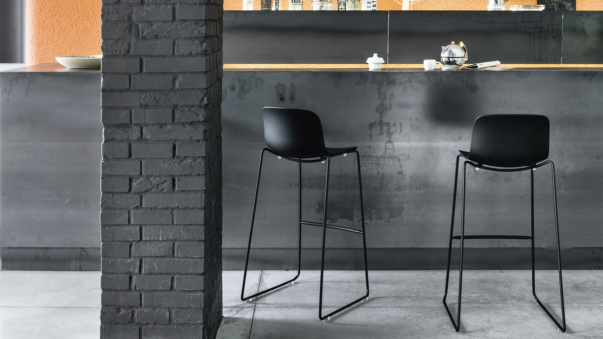 Troy Sledge Stool, Lifestyle