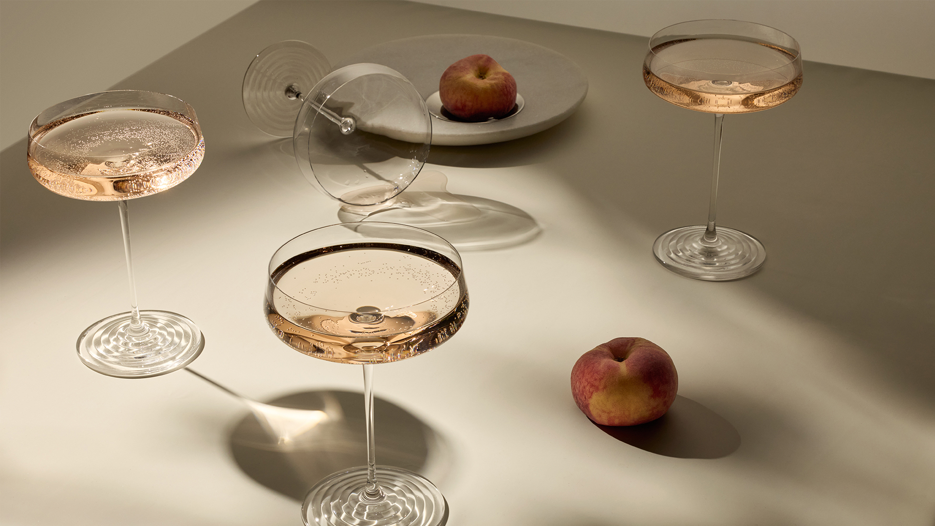 Splash Glasses, Lifestyle