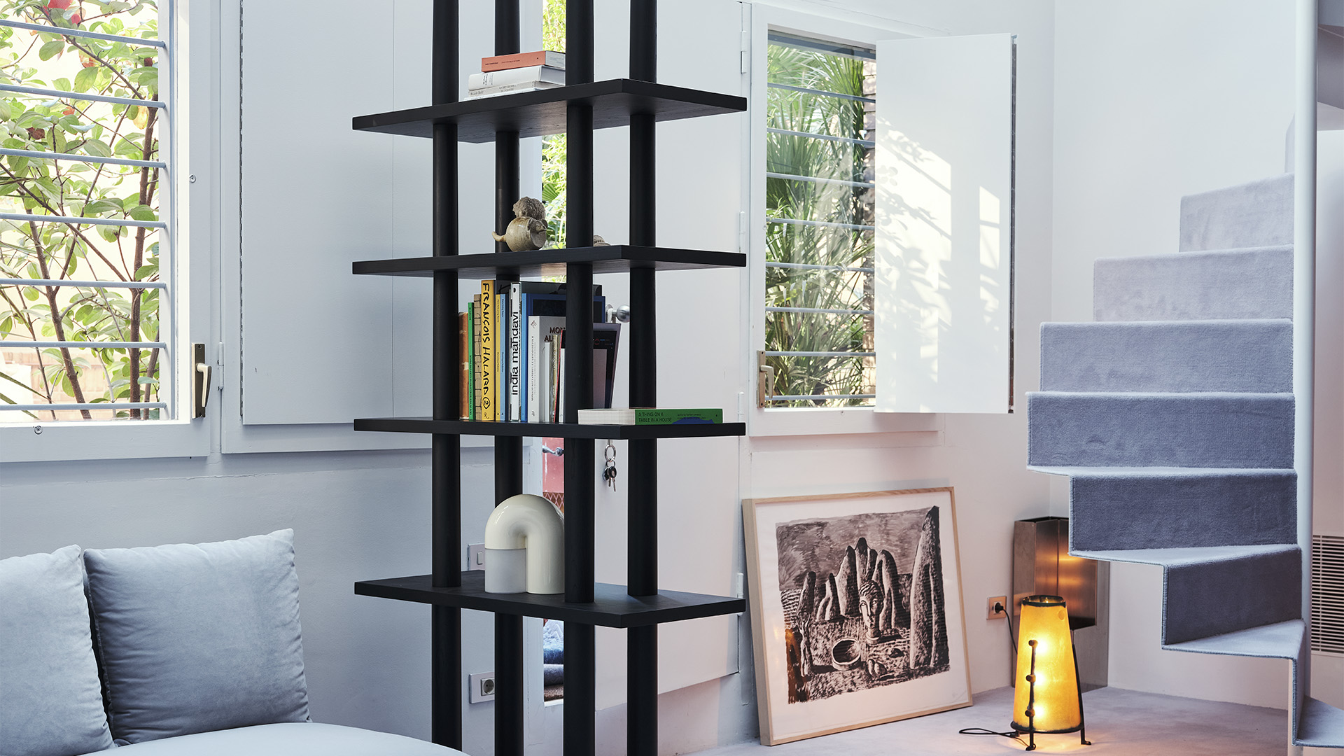 Peristylo Shelving System, Lifestyle