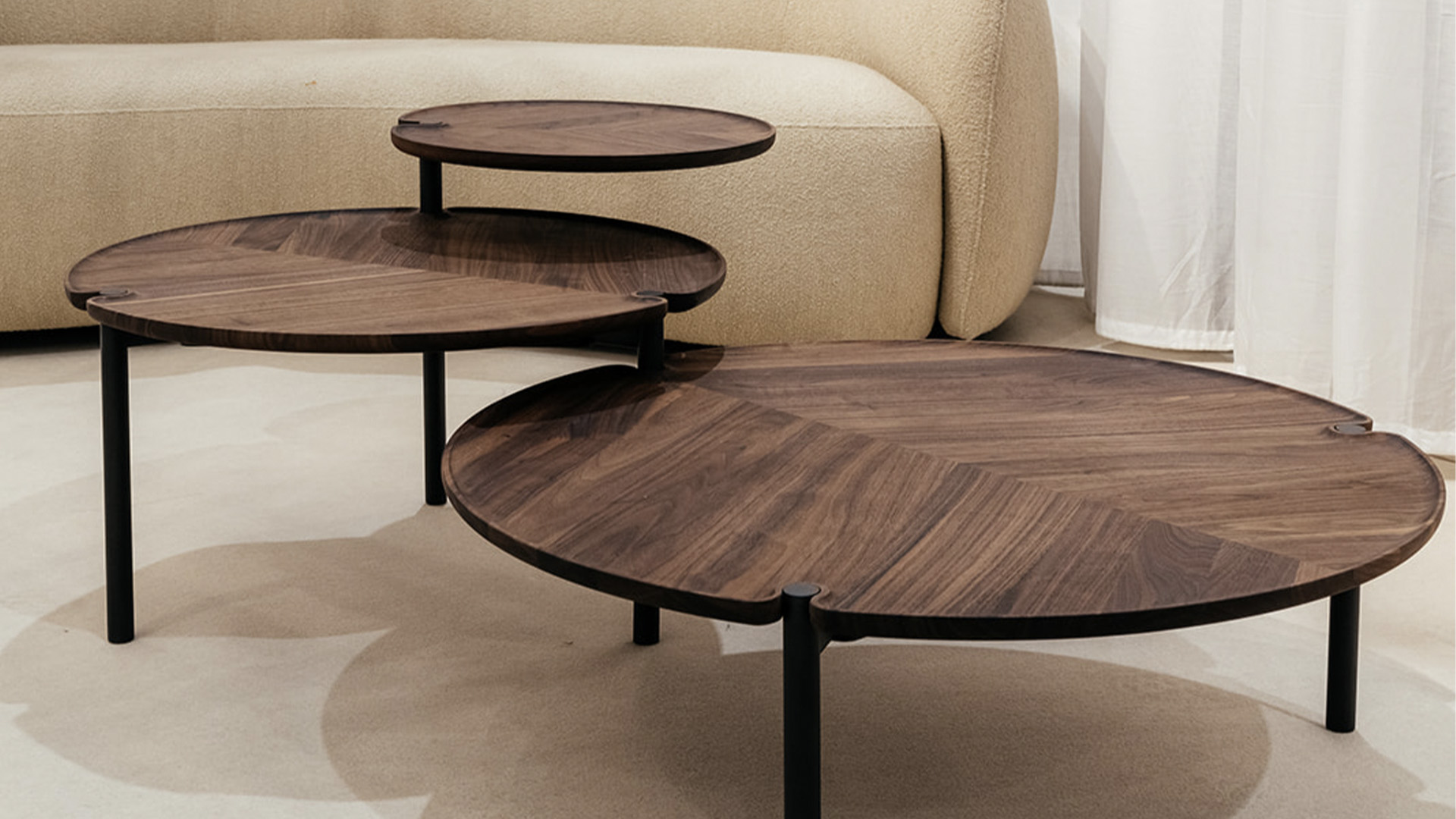 Leaf Coffee Table, Lifestyle